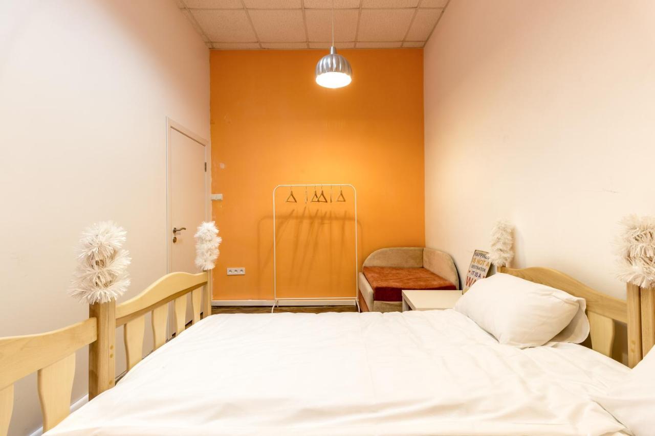 Hostel Best Time Львов Экстерьер фото
